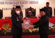 Andi Utta Terima Rekomendasi DPRD Terkait Pembahasan LKPJ Bupati 2021