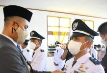 Bupati Lantik 9 Kepala Desa Terpilih di Sinjai Timur, Ini Pesannya