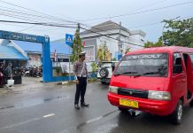 Pelayanan Masyarakat Dipagi Hari, Kapolres Sinjai Kerahkan Seluruh Personelnya Laksanakan Commander Wish