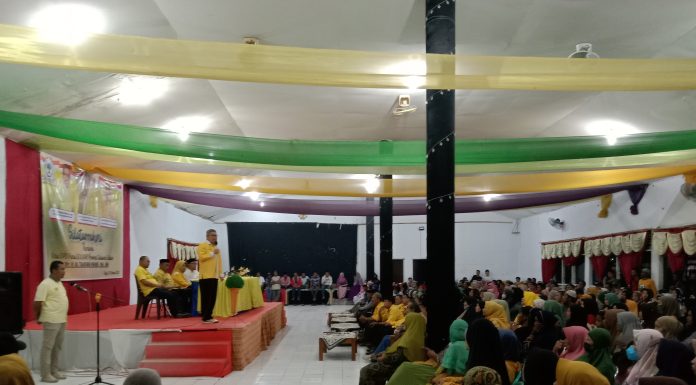 Kunjungannya Dipadati Simpatisan, Ketua Golkar Sulsel Sebut Masyarakat Sinjai Cinta Andi Kartini