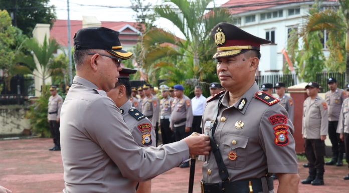 Kapolres Sinjai Pimpin Sertijab Wakapolres dan Kasat Samapta