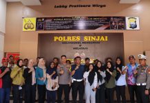 Polres Sinjai Lepas Kontingen Bola Voli Berlaga di Kapolda Cup