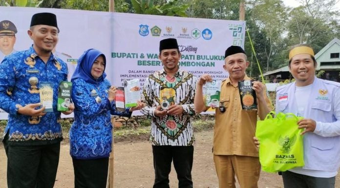 Baznas Bulukumba Berbagi Berkah di Kampung Zakat Kahayya