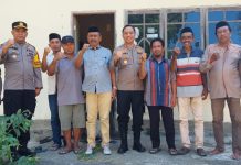 Kapolres Sinjai Sambangi Rumah Tokoh Masyarakat di Kecamatan Sinjai Utara