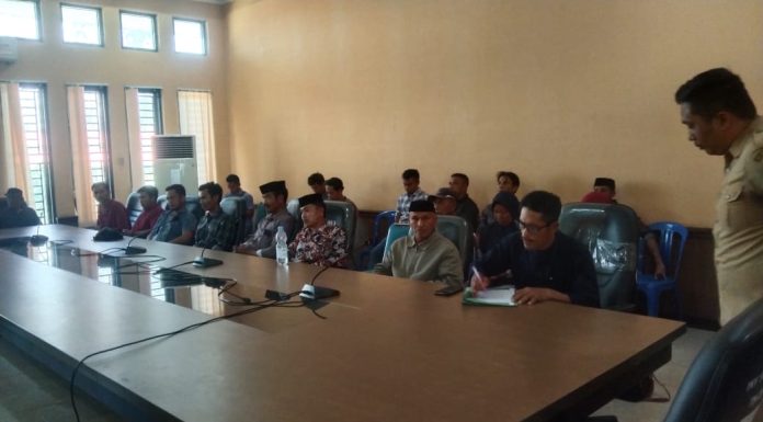 Terkait Kasus Perselingkuhan dan Video Asusila, Masyarakat Desa Pattongko Bawa Aspirasi Ke DPRD Sinjai