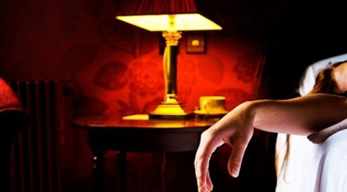 Penemuan Mayat Di Wisma Sanjaya Sinjai, Polisi Menduga Akibat Kelebihan Dosis Obat
