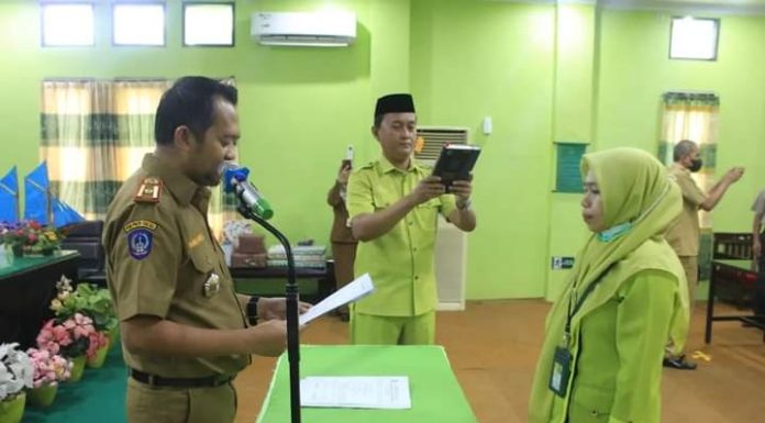 Direktur RSUD Sinjai Lantik Kepala Ruangan Instalasi Gizi Sekaligus Melepas Tiga Purna Bakti PNS