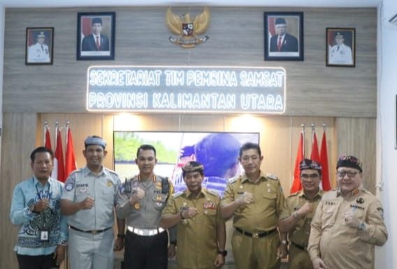 Gubernur Kaltara Resmikan Ruang Sekretariat Bersama Tim Pembina Samsat