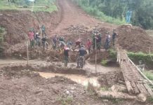 TMMD Ke-121: Membangun Jembatan untuk Meningkatkan Akses Masyarakat Desa Arabika