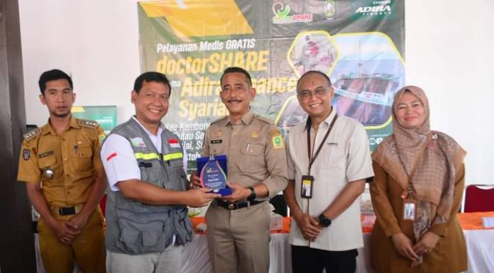 Dorong Akses Kesehatan yang Merata, DoctorSHARE Berikan Pelayanan Medis Gratis di Pulau Kambuno Sinjai