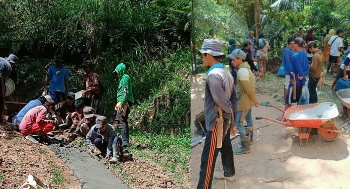 Warga Dusun Sapoberu Gotong Royong Cor Jalan Penghubung Antar Dusun