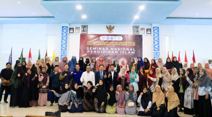 Seminar Nasional Pendidikan Islam di Sinjai Bahas Pola Asuh Anak di Era Digital
