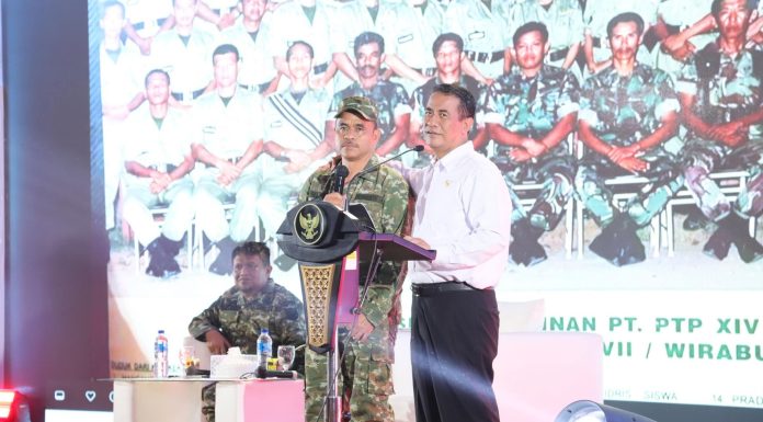 Mentan Amran Motivasi Ribuan Kepala Desa se-Sulsel: Kunci Kemajuan Desa adalah Kerja Keras dan Keberanian Berubah