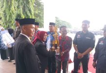 Pemkab Sinjai Gelar Upacara Hari Bela Negara, Bupati Serahkan Penghargaan