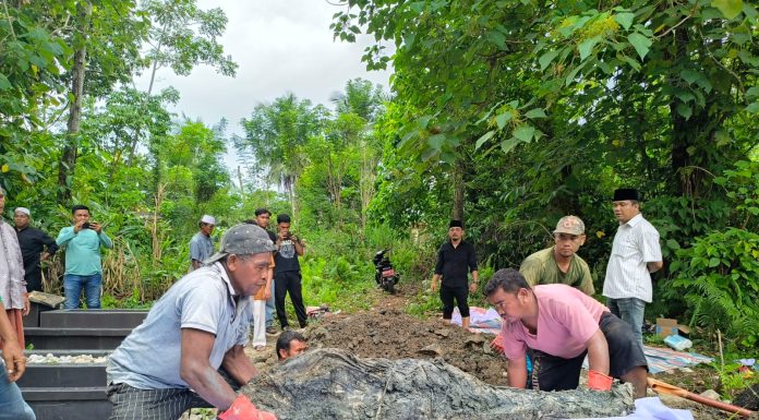 Konflik Warisan Harta, Dua Makam Pasangan Suami Istri di Madina Dibongkar