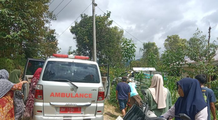 Keluarga Pasien yang Viral Ditandu Ucapkan Terima Kasih kepada Direktur RSUD Sinjai